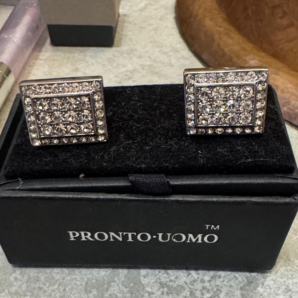 Pronto Uomo Sparkling Silver Square Cufflinks